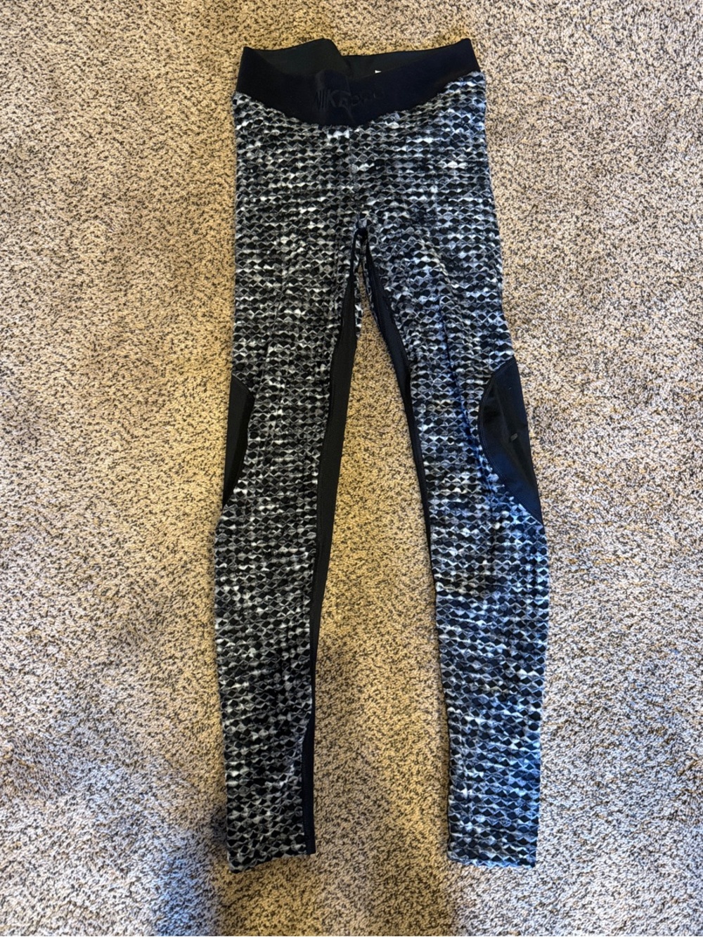 Nike Black and White Hyperwarm Athletic Leggings